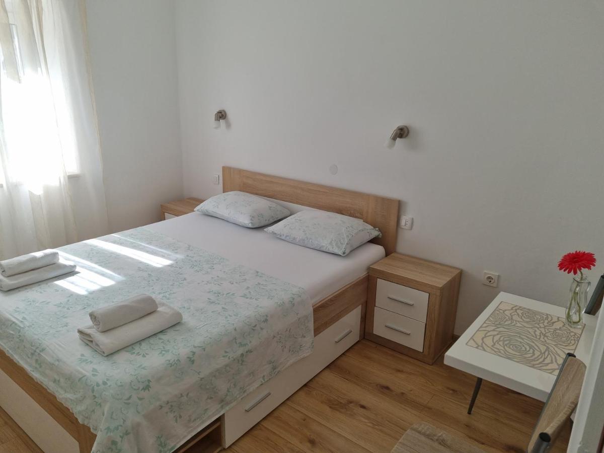 Guesthouse Franica コルチュラ エクステリア 写真