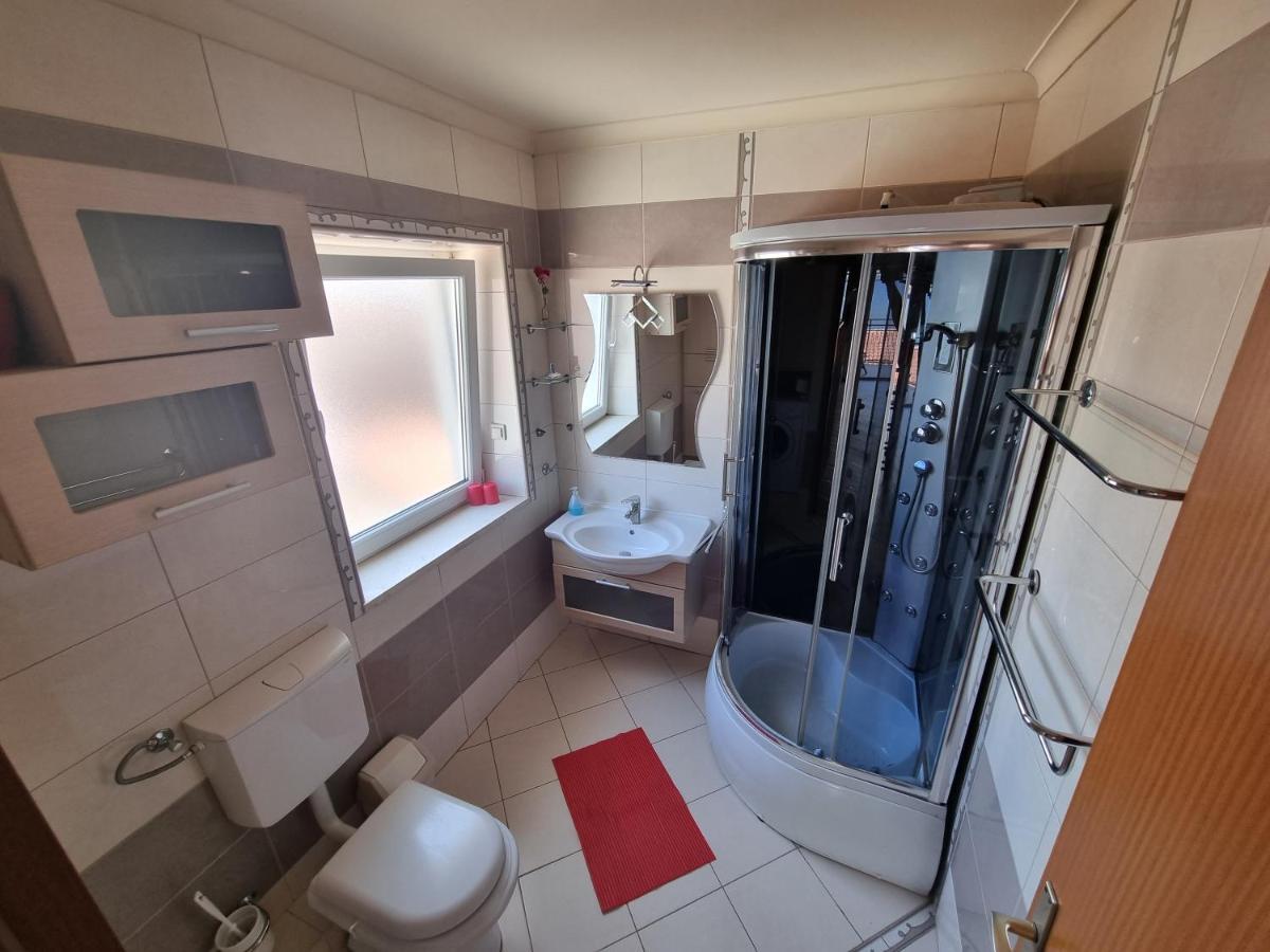 Guesthouse Franica コルチュラ エクステリア 写真